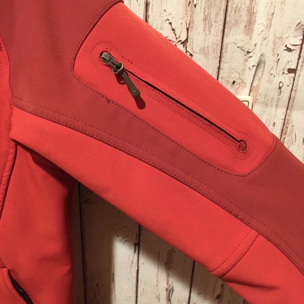 EUC MARMOT Red Soft Shell Jacket - M - Picture 3 of 8